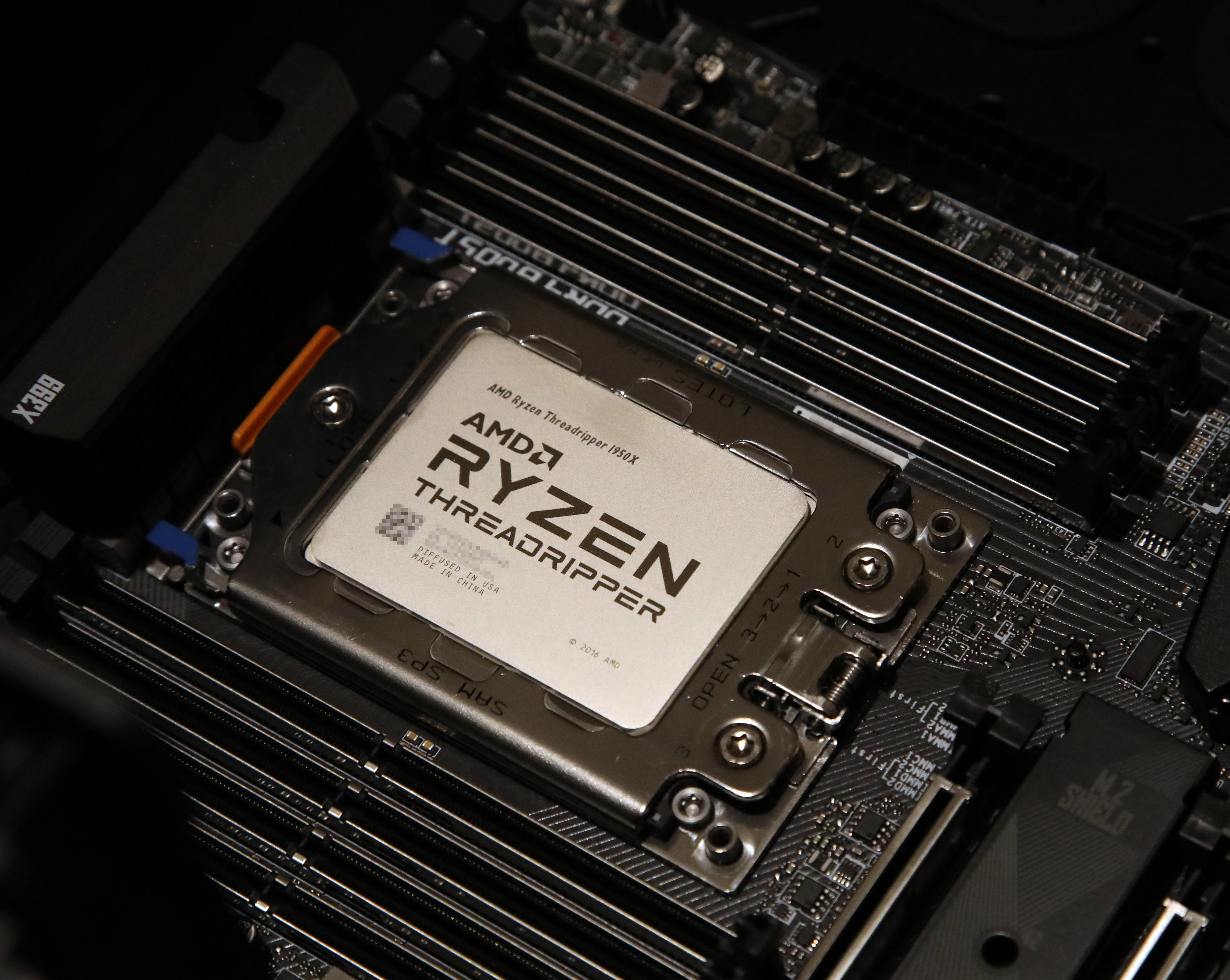 AMD Unveils Threadripper Halo Station, a Desktop AI "Supercomputer" Priced Over 100,000 Euros