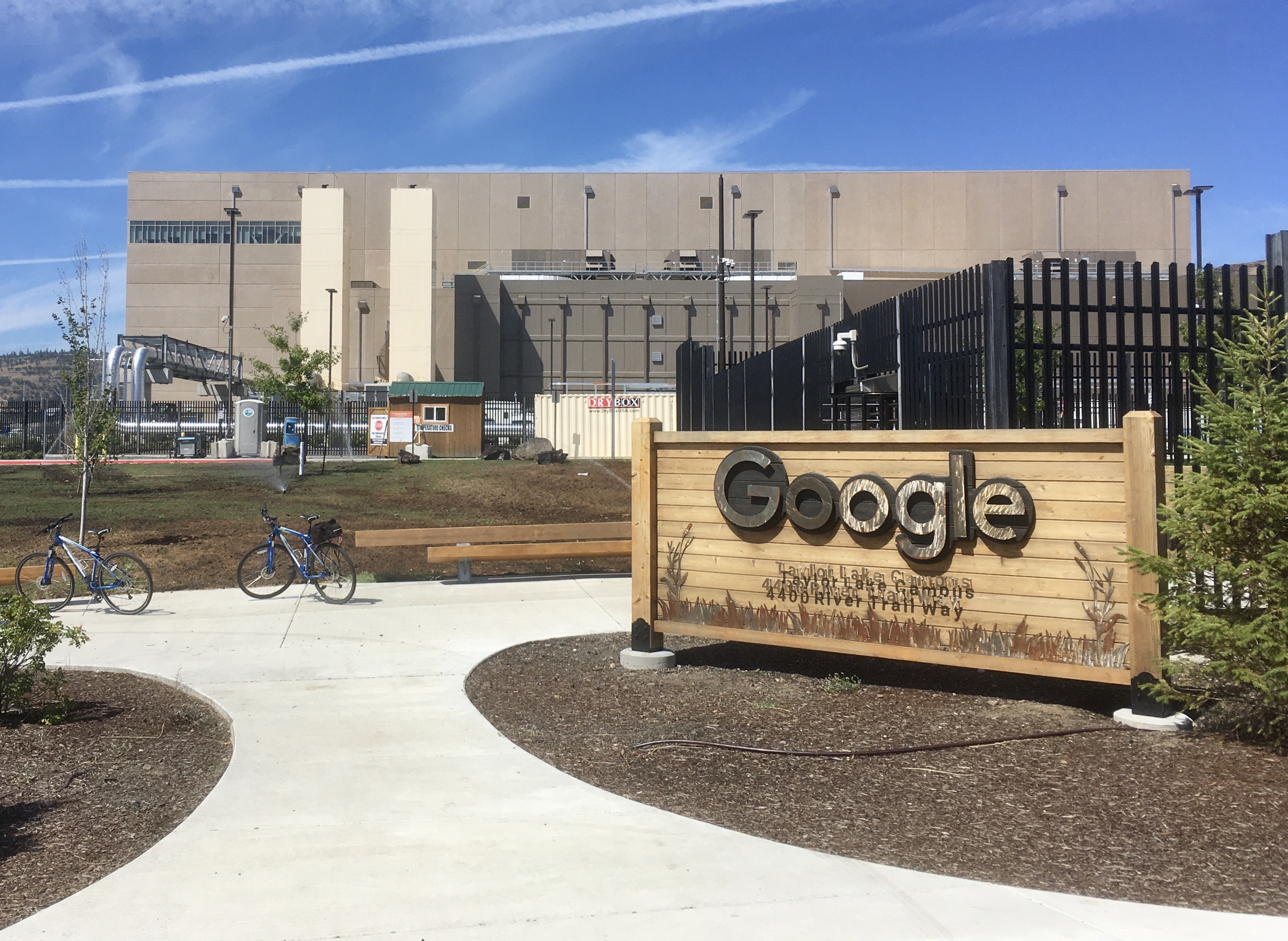 More Than Half of Americans Don't Want an AI Data Center Next Door, Ipsos Survey Finds