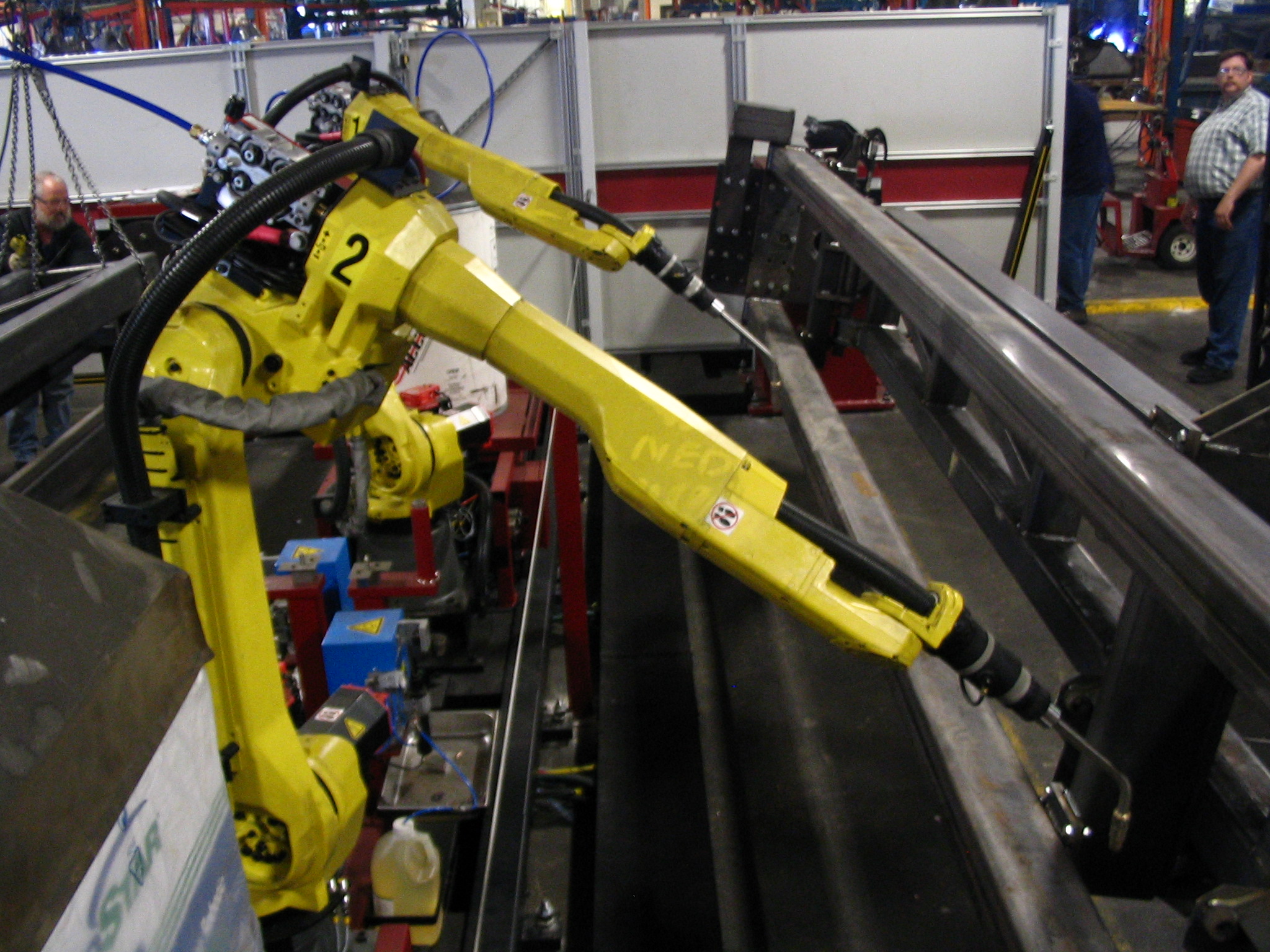 Dwadzieścia japońskich firm buduje wspólną AI dla robotów fabrycznych