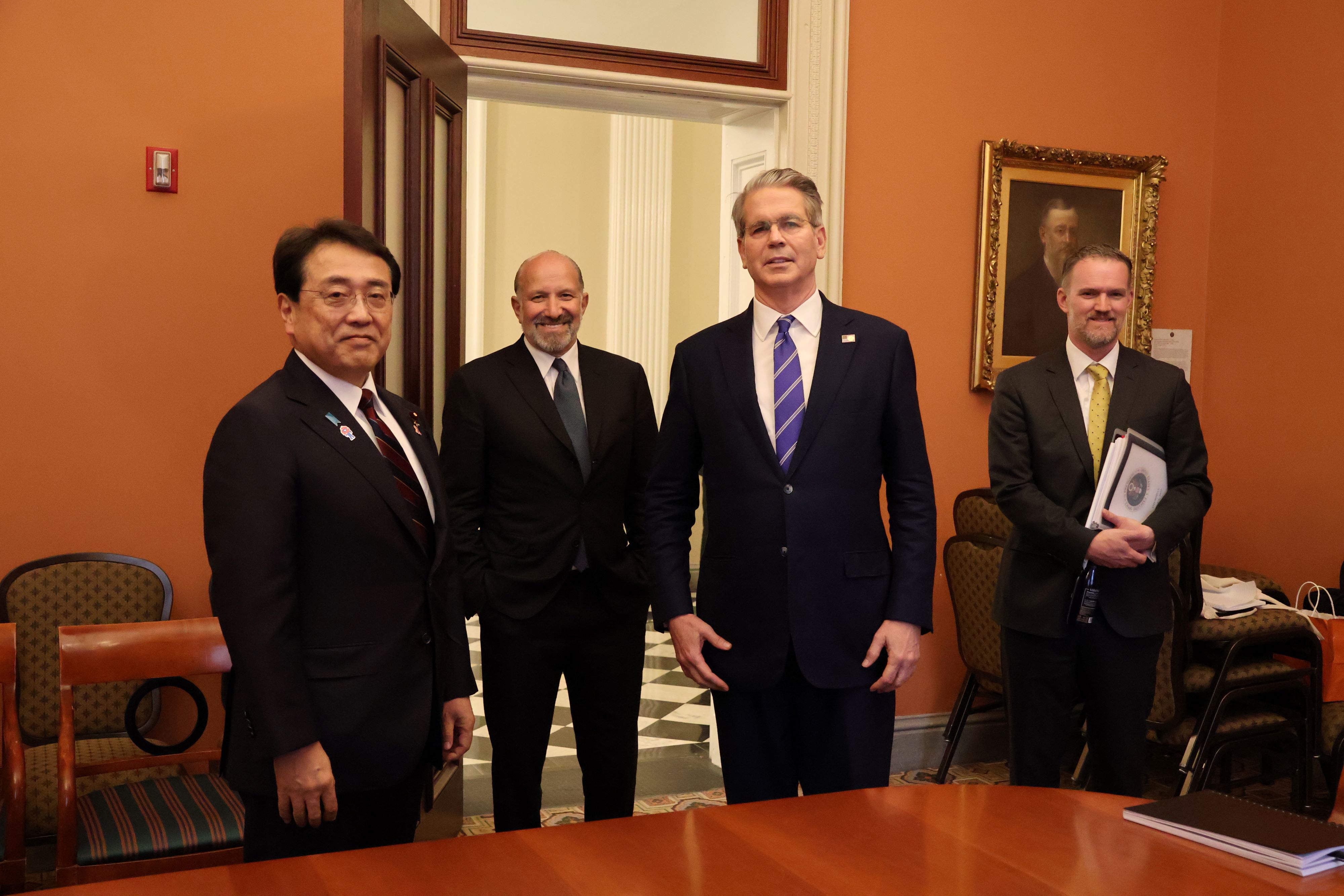 Japonia stawia na AI i chipy w trzeciej transzy funduszu 550 mld dolarów dla USA