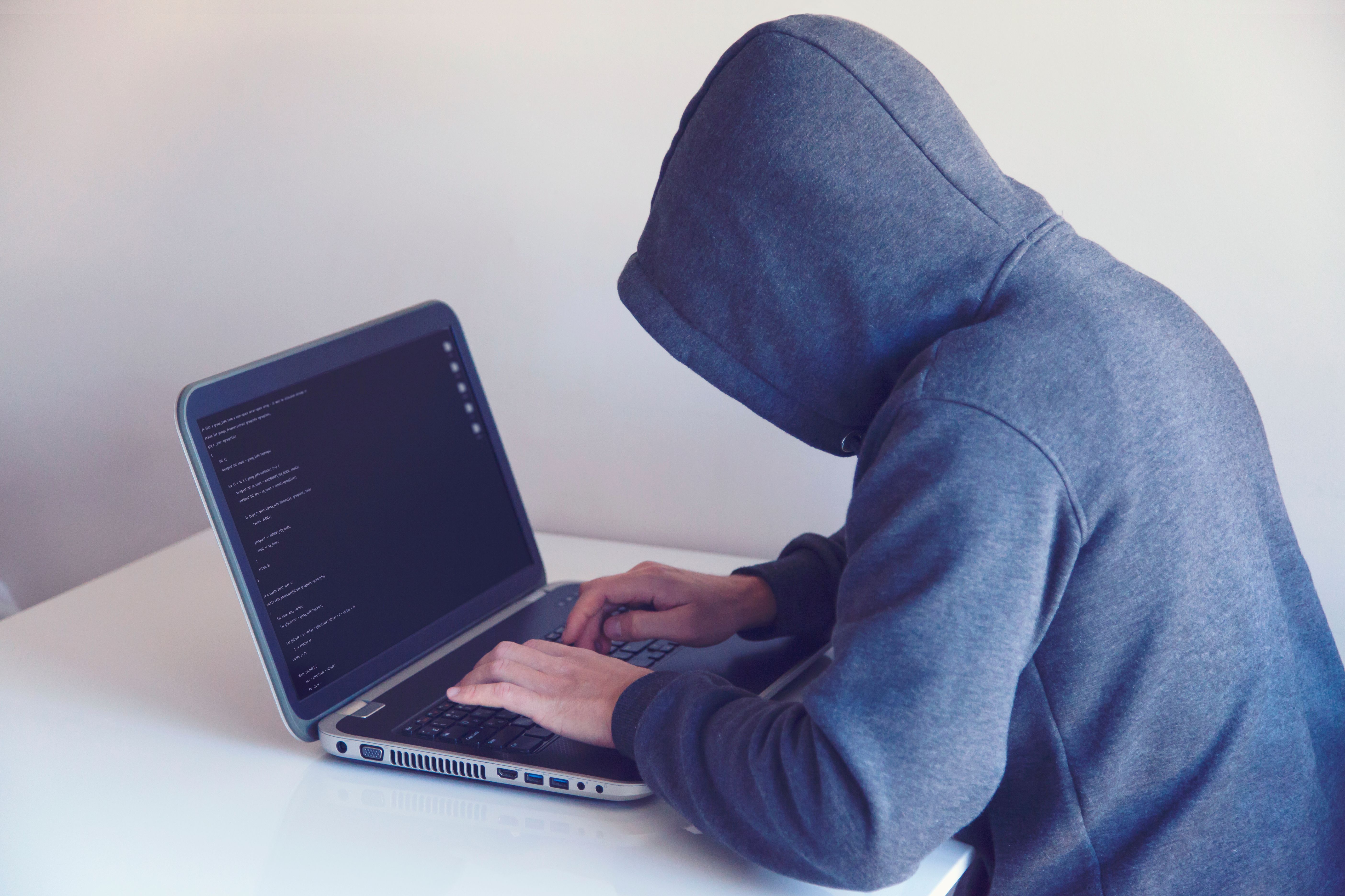 Rosyjscy hakerzy oszukali agenta AI Cursor, mówiąc mu że włamania to test