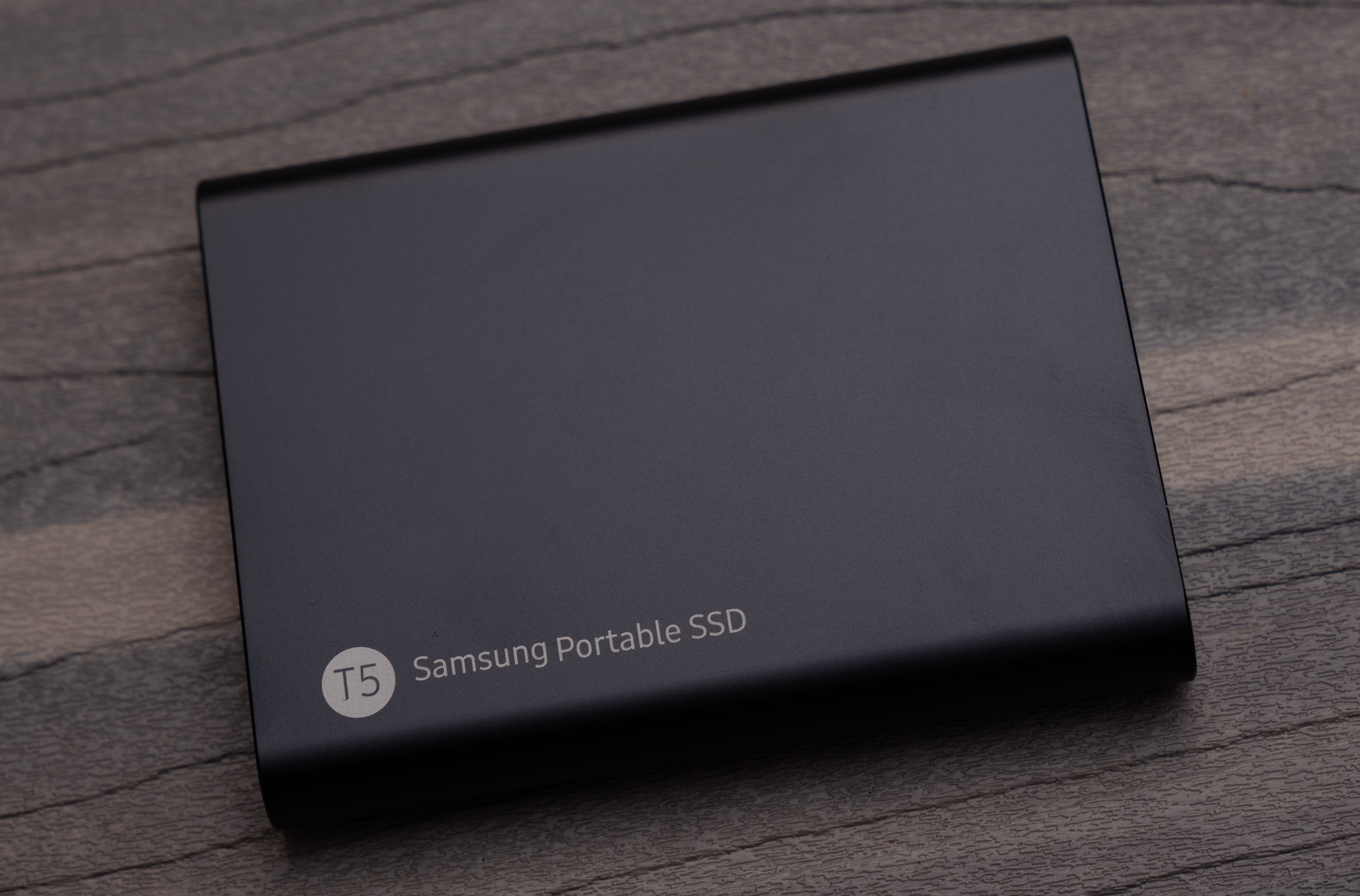 Samsung Promotes Professional SSD With Fully AI-Generated Ad