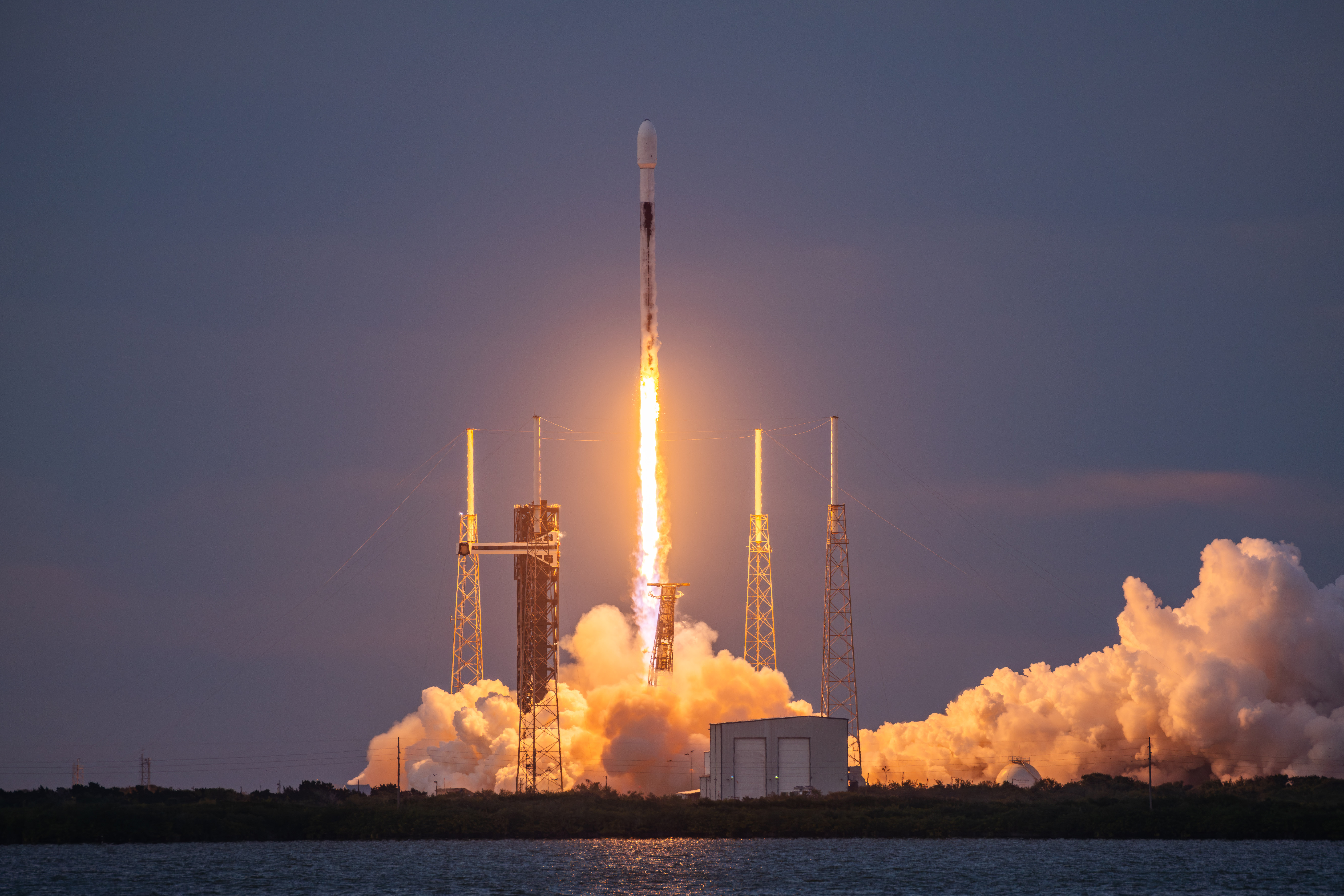 SpaceX z zyskiem 4,4 mld dolarów w III kwartale, biznes AI dał 7,56 mld dolarów przychodu