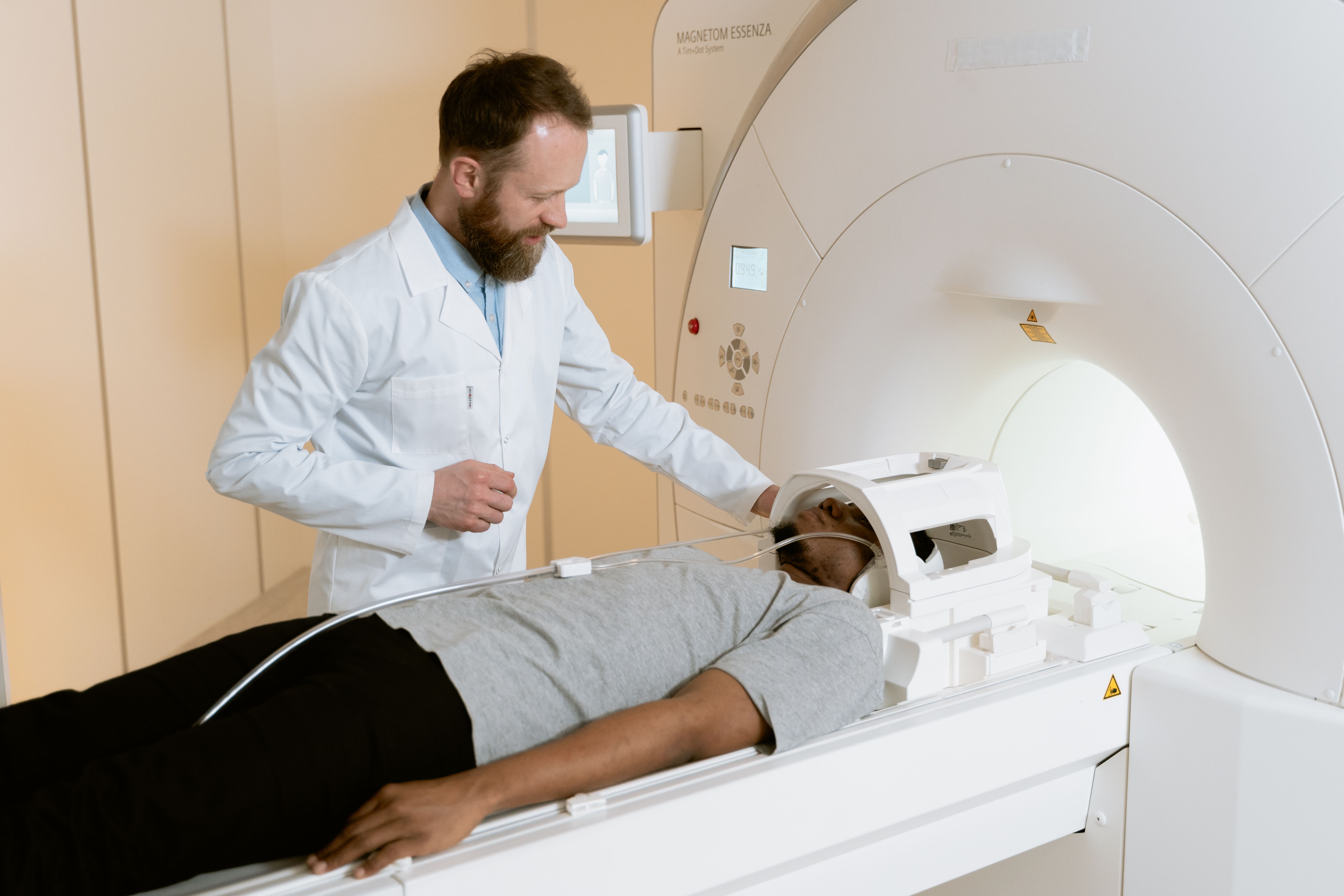 Szpital we Włocławku wdraża AI do opisywania zdjęć RTG, TK i rezonansu